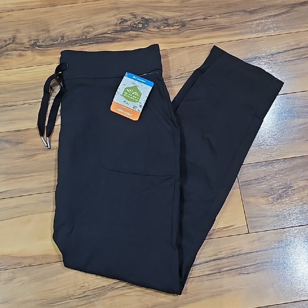 Columbia Women's Medium 30" Inseam Black Omni-Shield Jogger Pants New With Tags
